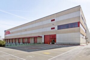 Mileway CBRE Savills comercialización logística