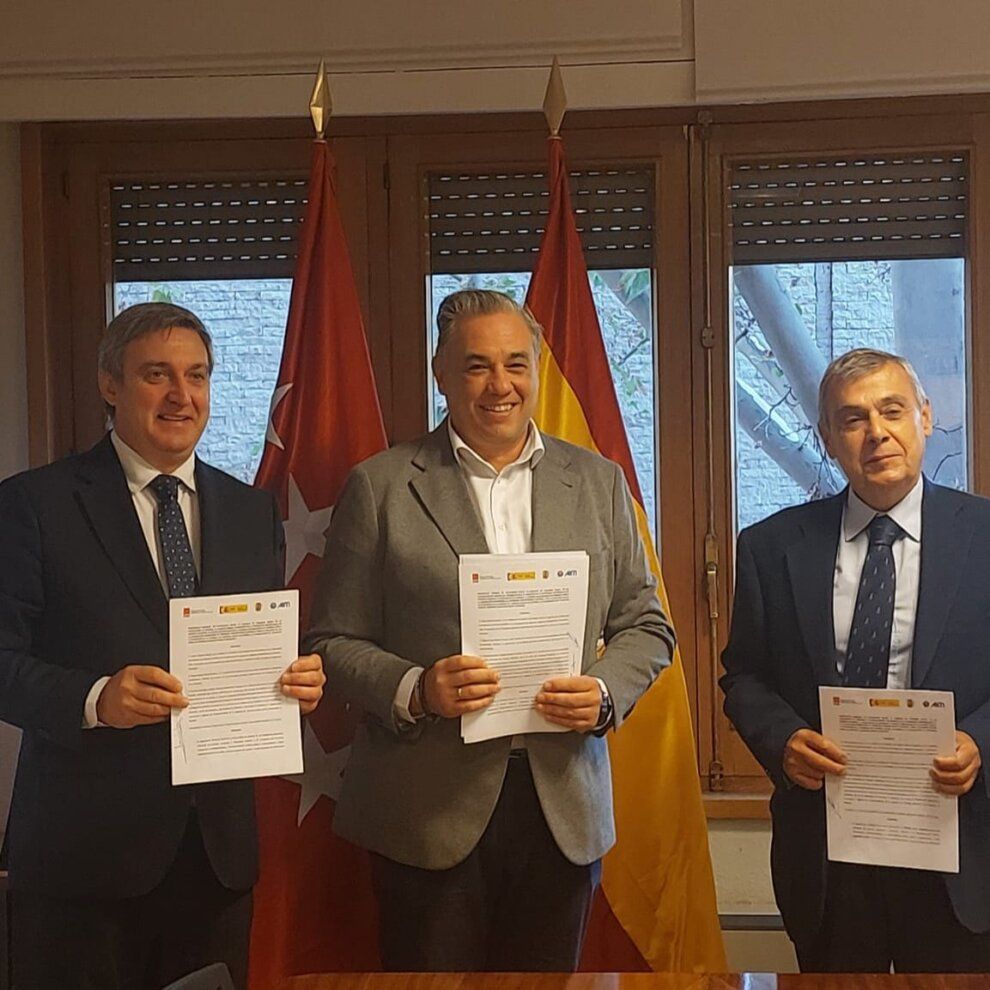Amadei y Agencia de la Vivienda Social
